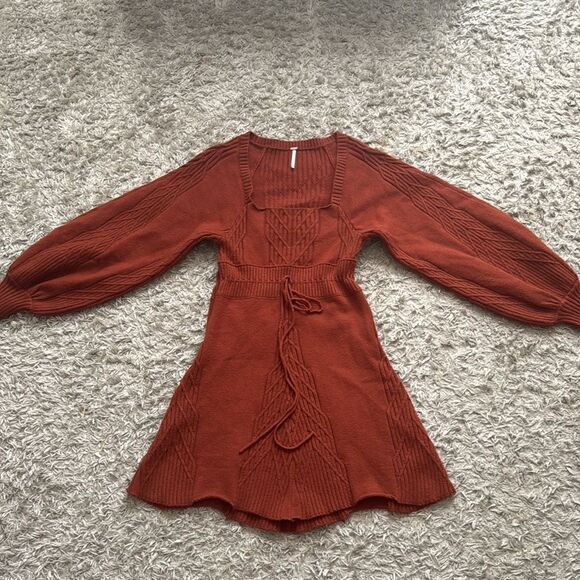 Free People 288654 Emmaline Mini Sweater Dress size M terra Cott - Picture 6 of 11